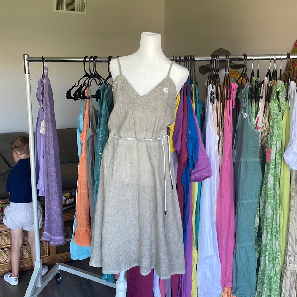 Linen Mini Dress. Made in Italy. Discrete lace detail on the front..